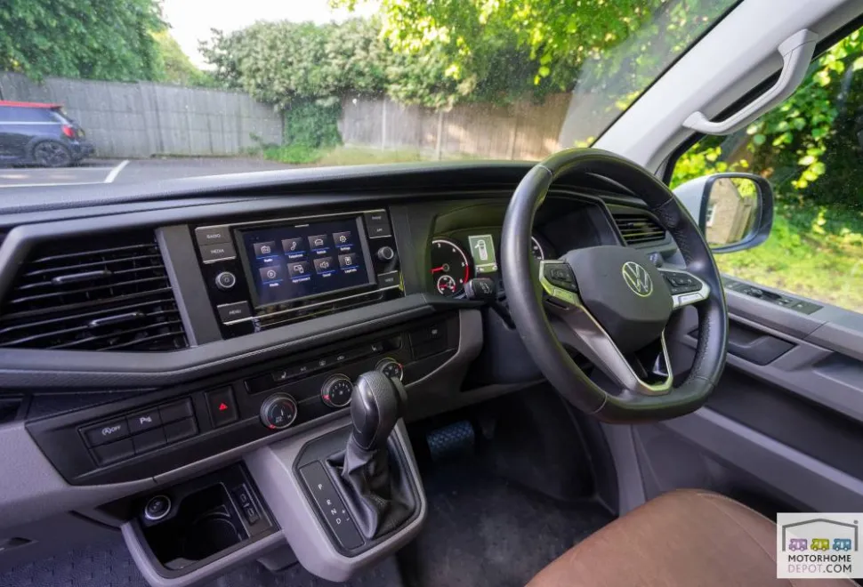 Volkswagen T6.1 Transporter Highline  2024
