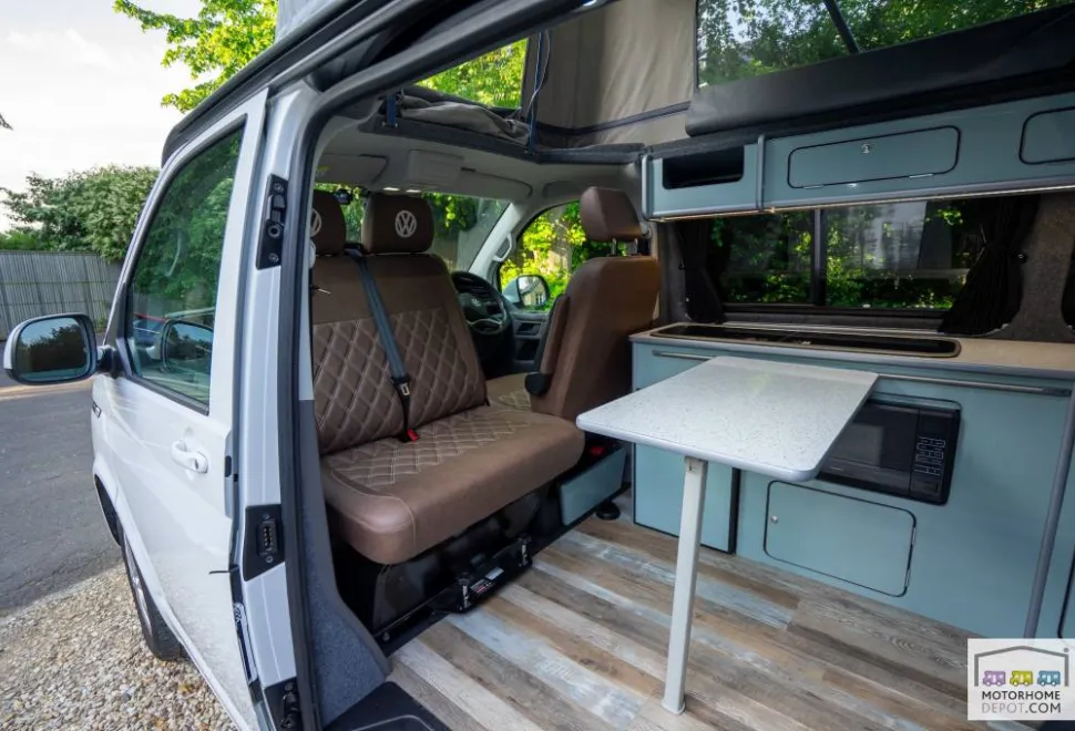 Volkswagen T6.1 Transporter Highline  2024