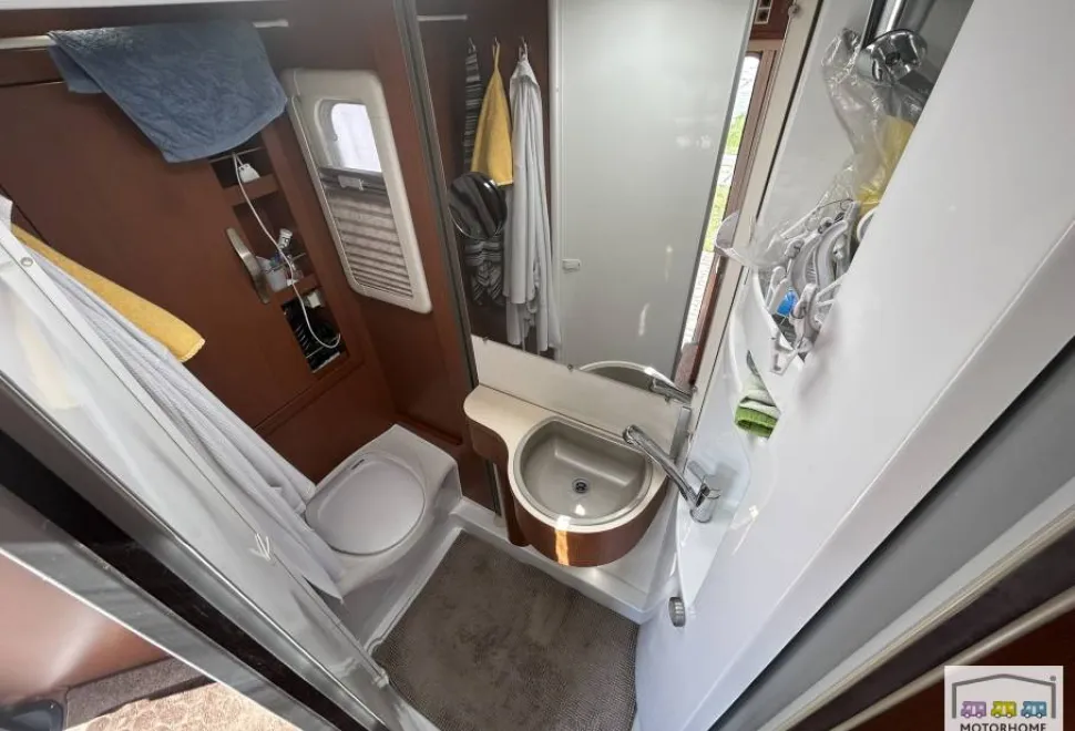 Hymer B544  2011