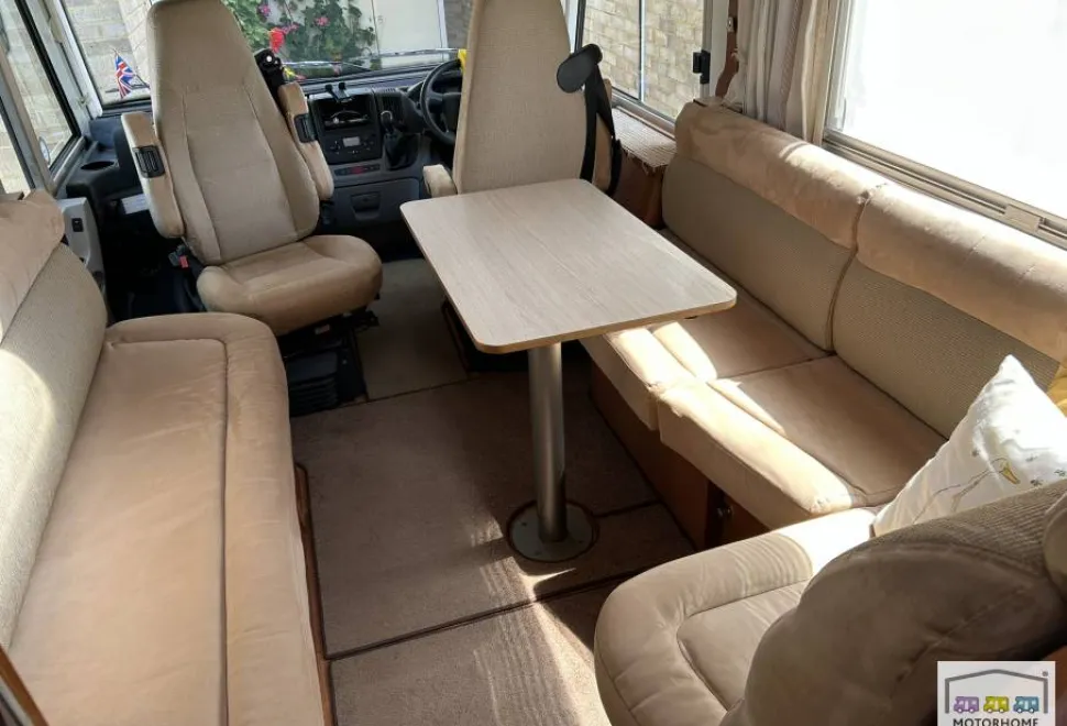 Hymer B544  2011