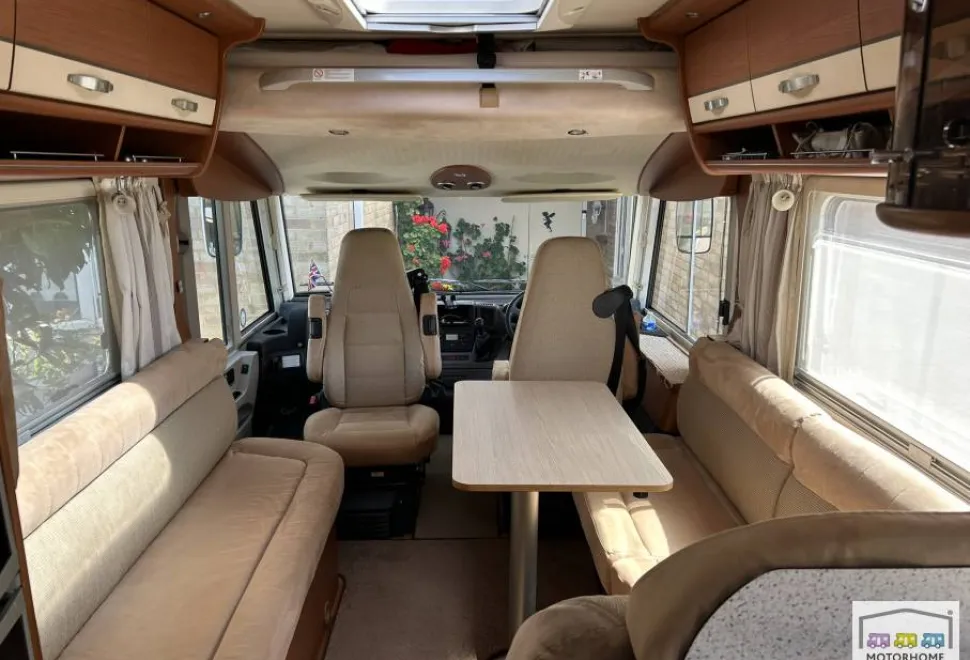 Hymer B544  2011