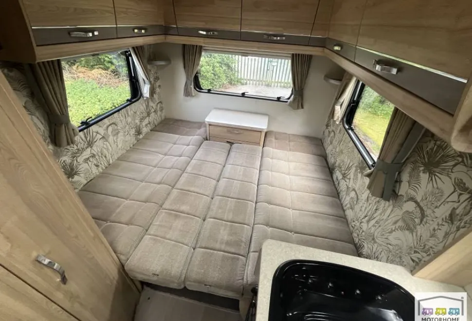 Elddis Sunseeker 195 2016