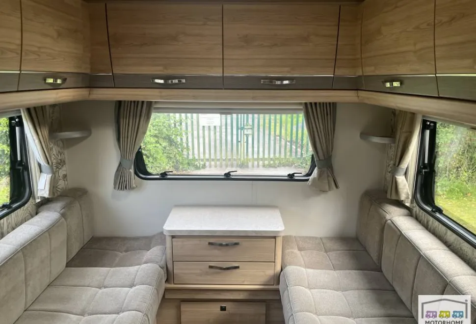 Elddis Sunseeker 195 2016