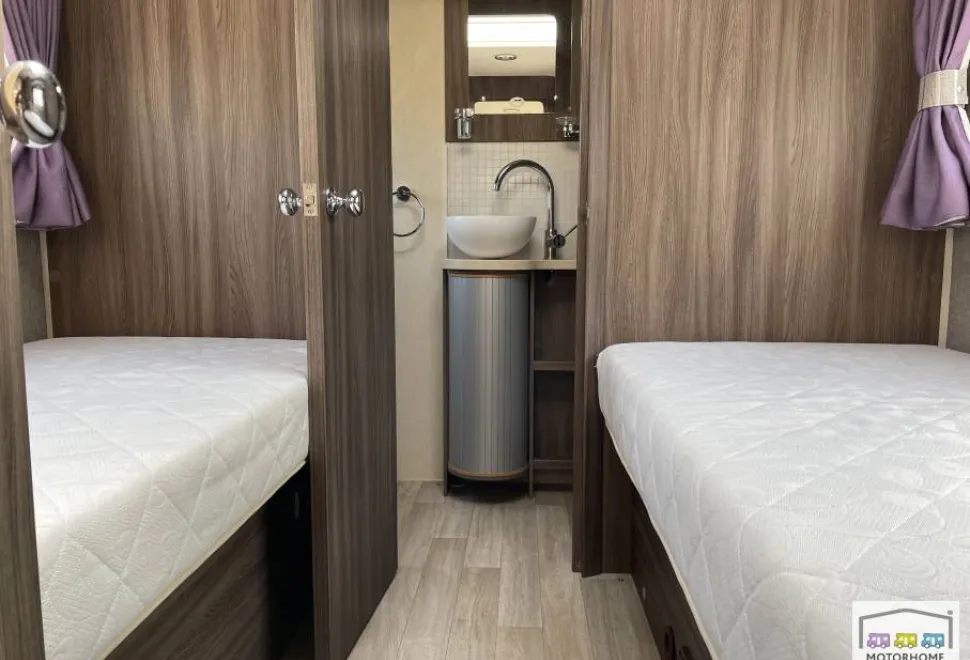 Auto-Sleepers Corinium Duo 2017