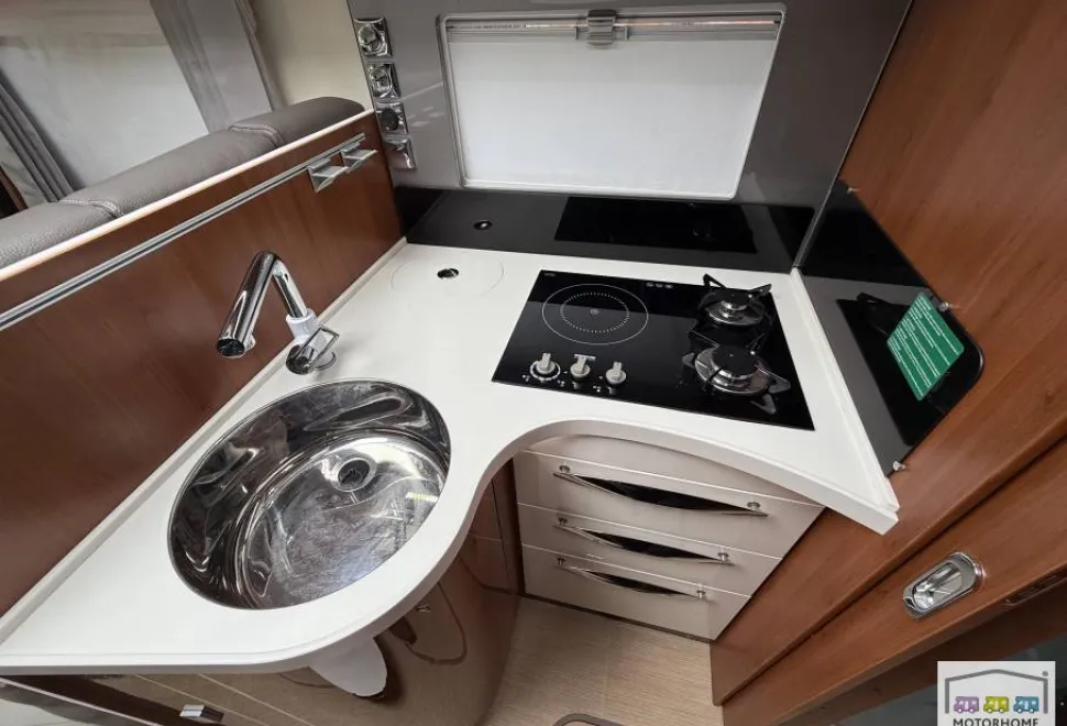 Mobilvetta K-Yacht  Tekno Line 85 2019