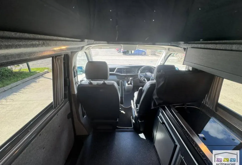Volkswagen Denby   2021