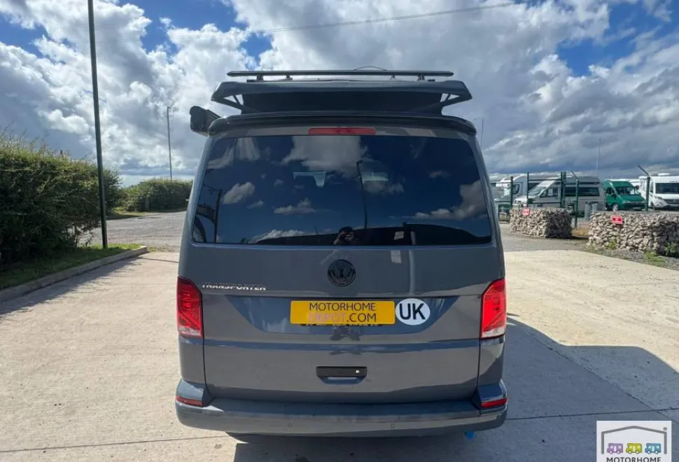 Volkswagen Denby   2021