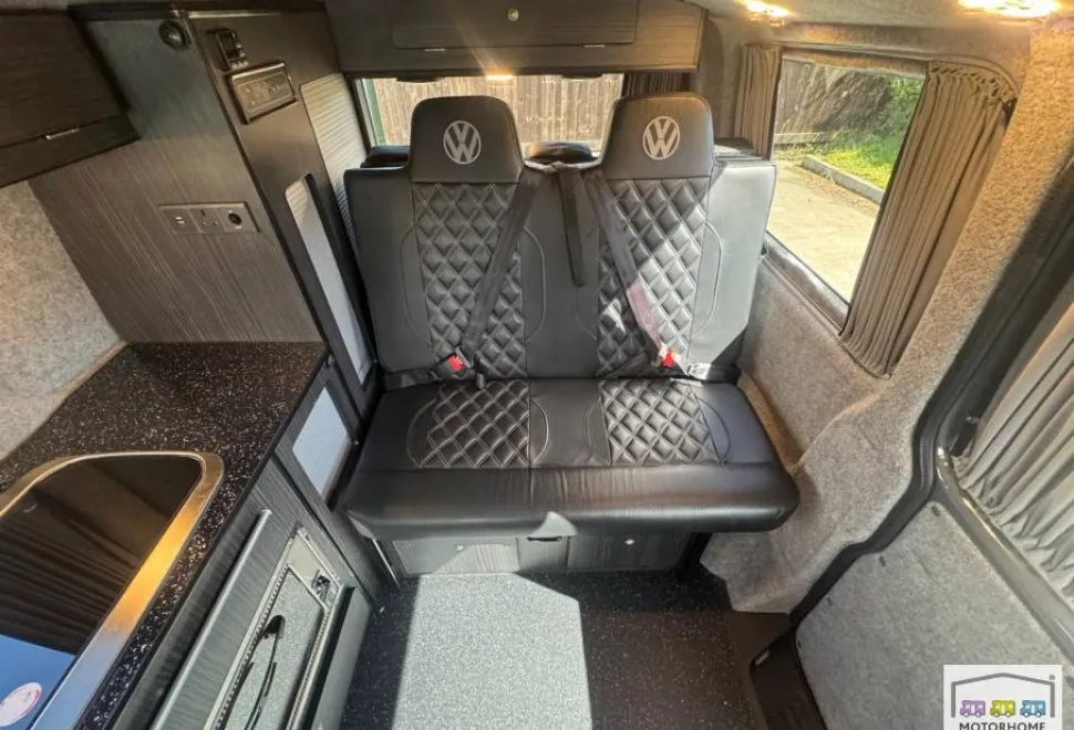 Volkswagen Denby   2021