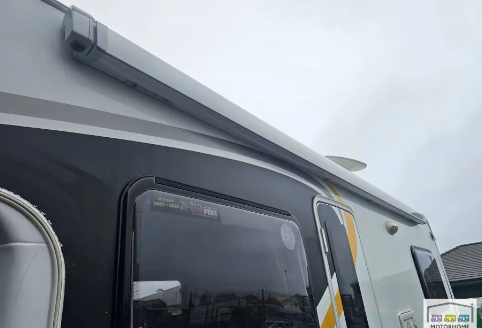 Auto-Trail Tribute 715 2015