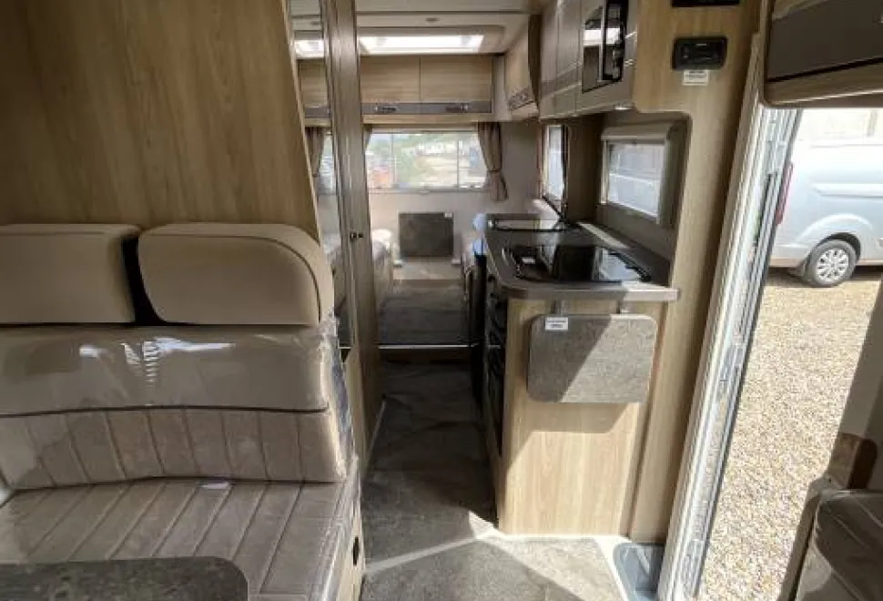 Elddis Autoquest  196 2019