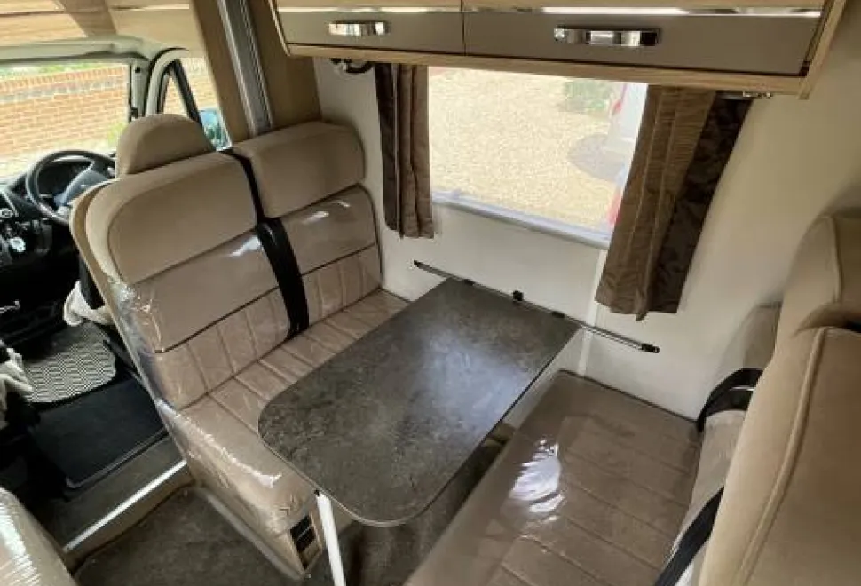 Elddis Autoquest  196 2019