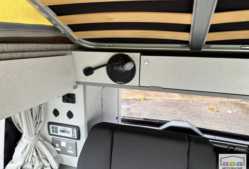 Volkswagen Campervan  2017