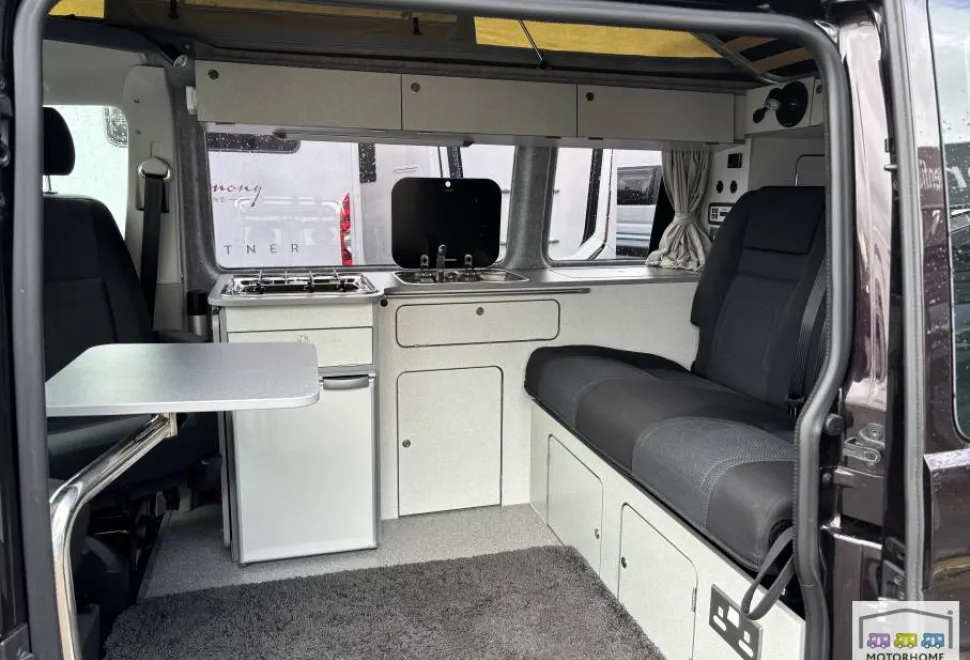 Volkswagen Campervan  2017