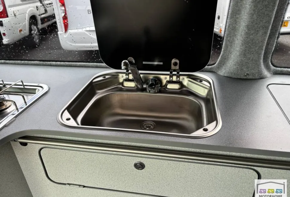 Volkswagen Campervan  2017