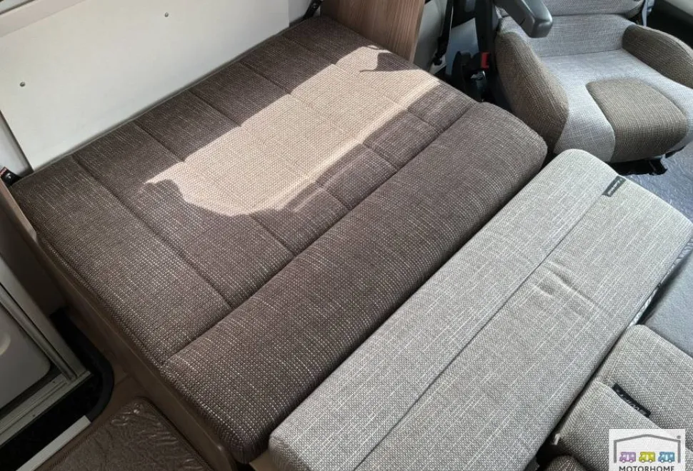 Swift Escape 664 2015