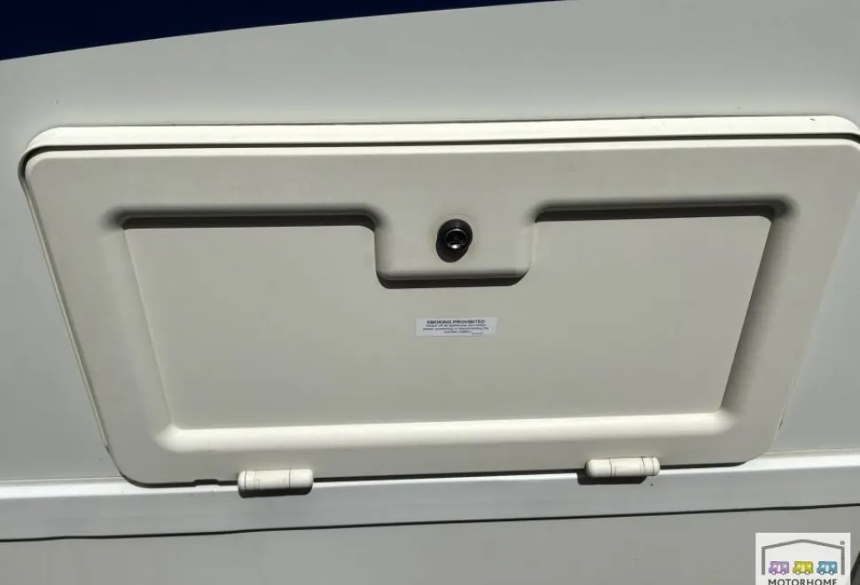 Swift Escape 664 2015