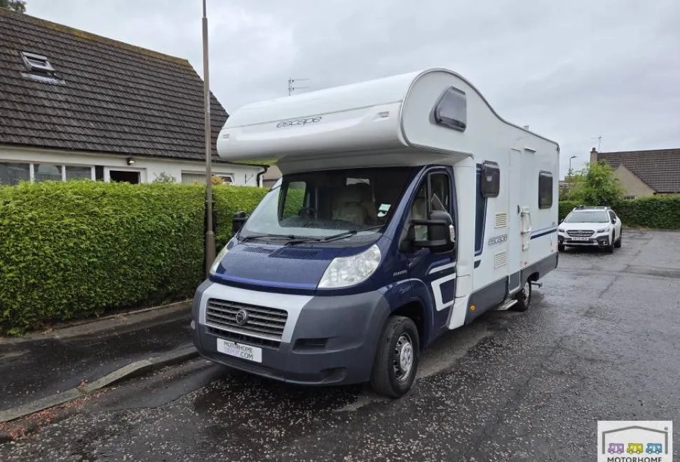 Swift Escape 686 2010