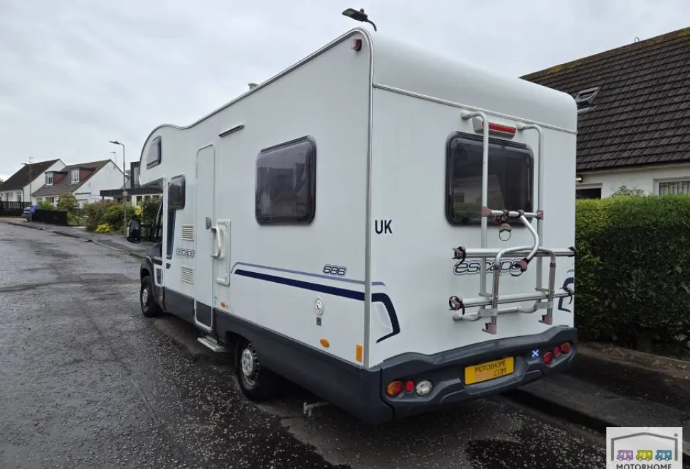 Swift Escape 686 2010