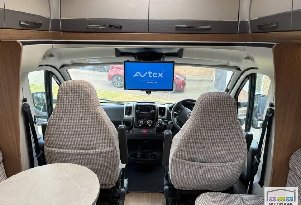 Auto-Trail Tracker FB 2018