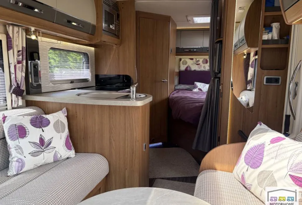 Auto-Trail Tracker FB 2018