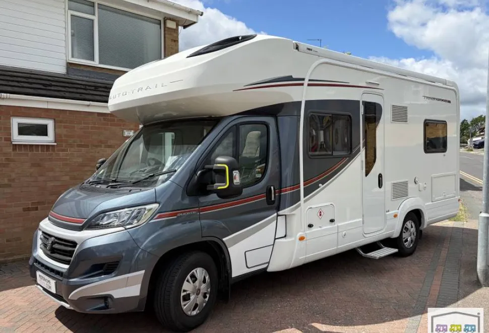 Auto-Trail Tracker FB 2018