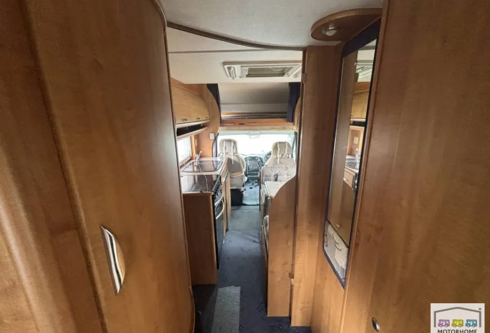 Auto-Trail Apache 700 2004