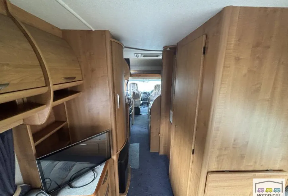 Auto-Trail Apache 700 2004