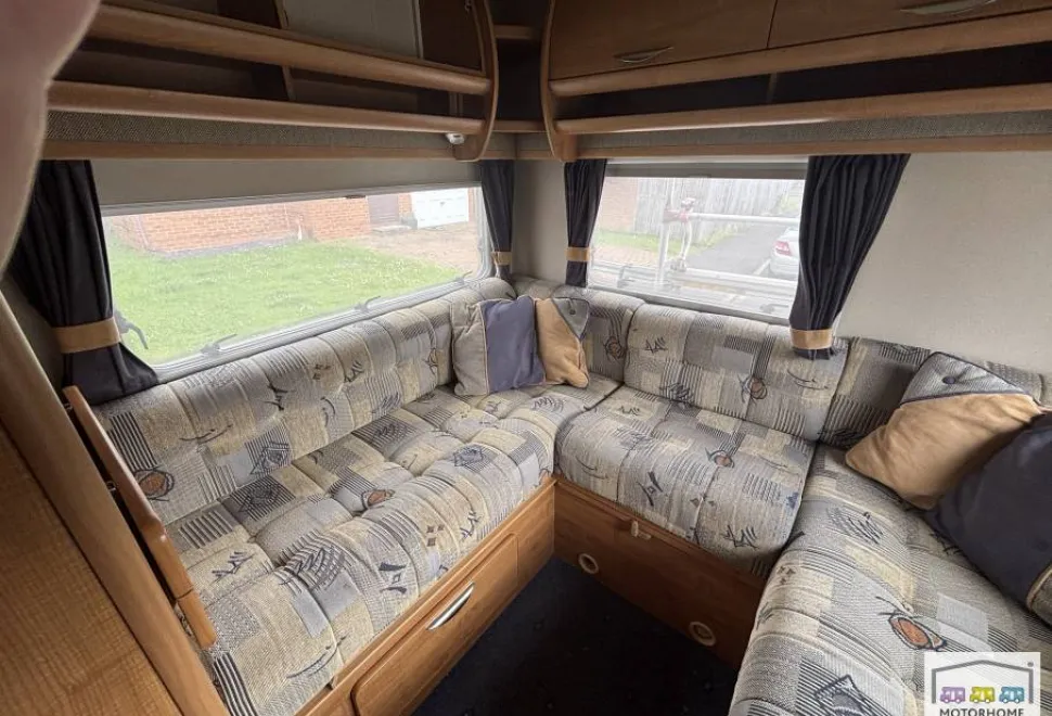 Auto-Trail Apache 700 2004