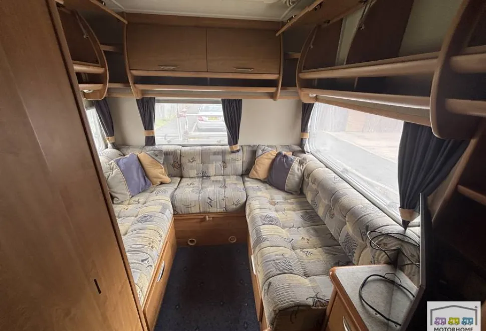 Auto-Trail Apache 700 2004