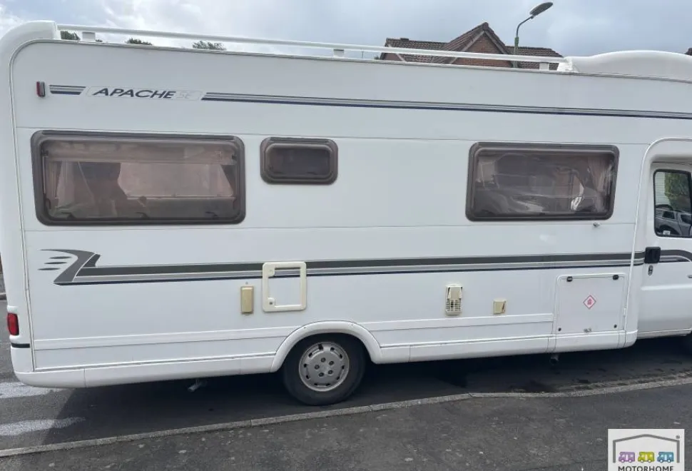 Auto-Trail Apache 700 2004