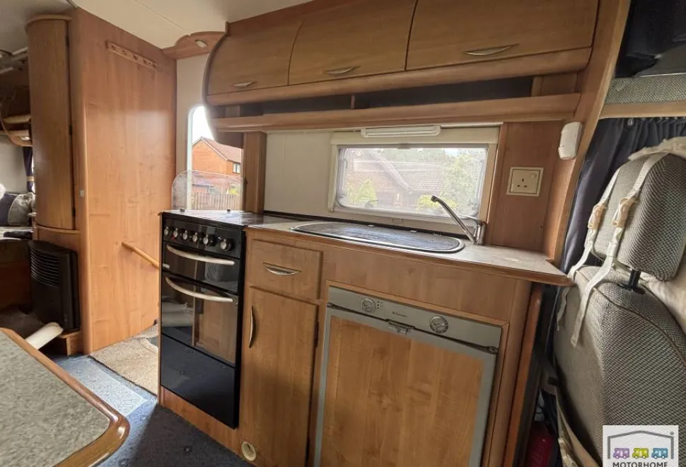 Auto-Trail Apache 700 2004