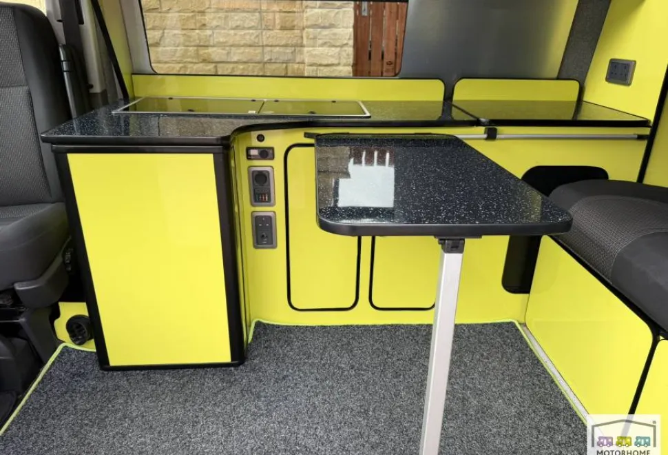 Volkswagen T6.1 Transporter Highline  2021