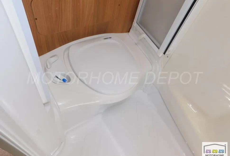 Swift Sundance  636 L  2013