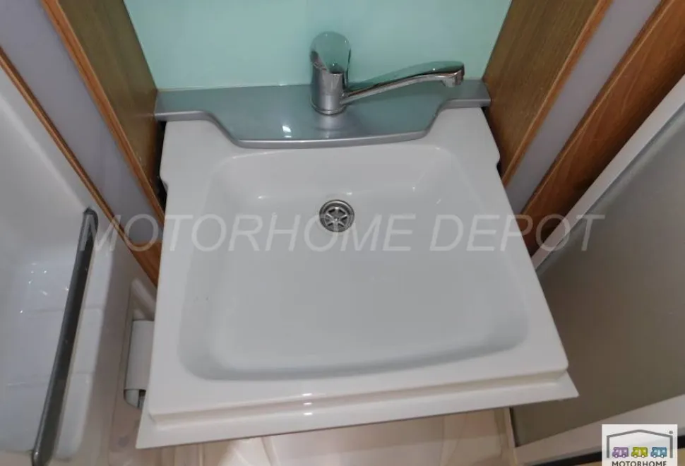 Swift Sundance  636 L  2013