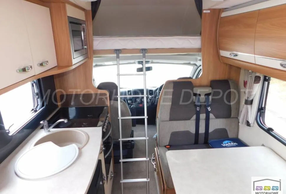 Swift Sundance  636 L  2013