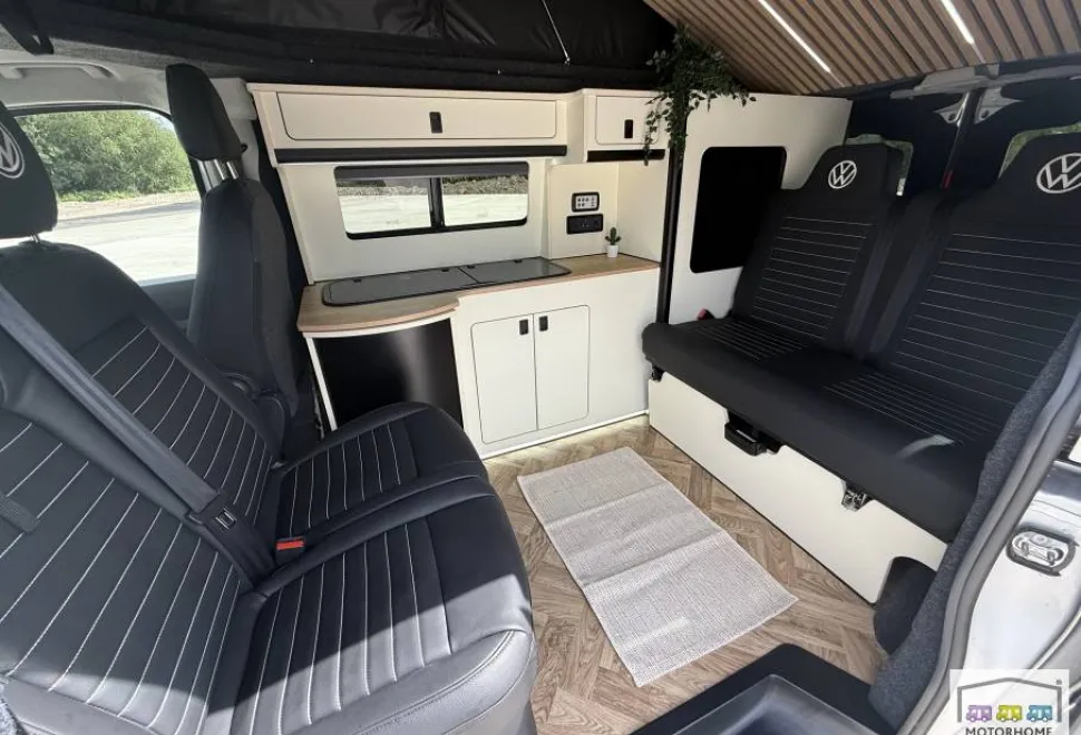 Volkswagen T7  2025