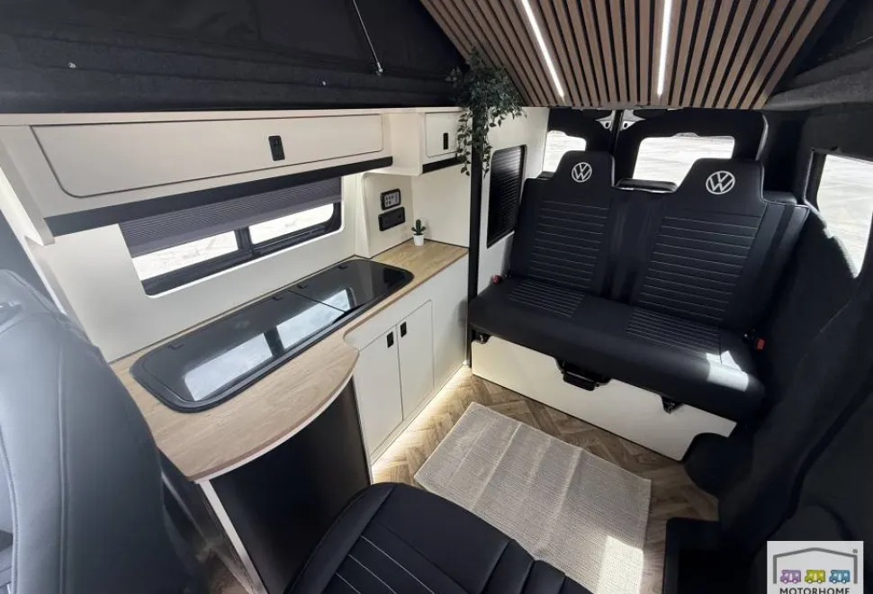 Volkswagen T7  2025