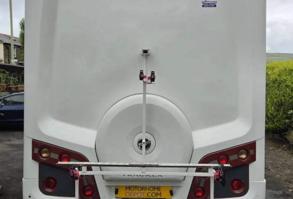 Auto-Trail Tracker FB 2012
