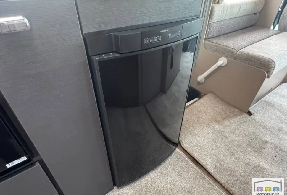 Swift Edge 494 2020