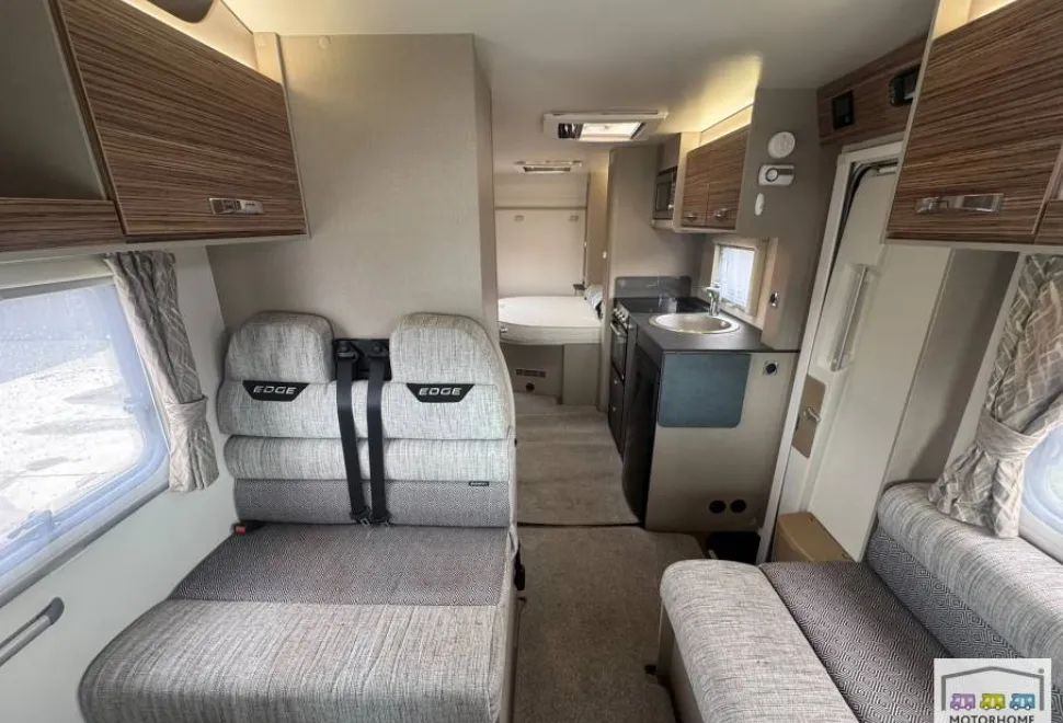 Swift Edge 494 2020