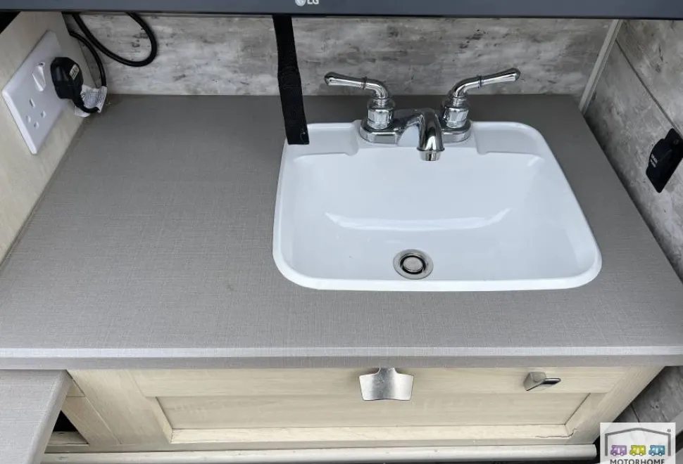 Winnebago Intent 29L 2020