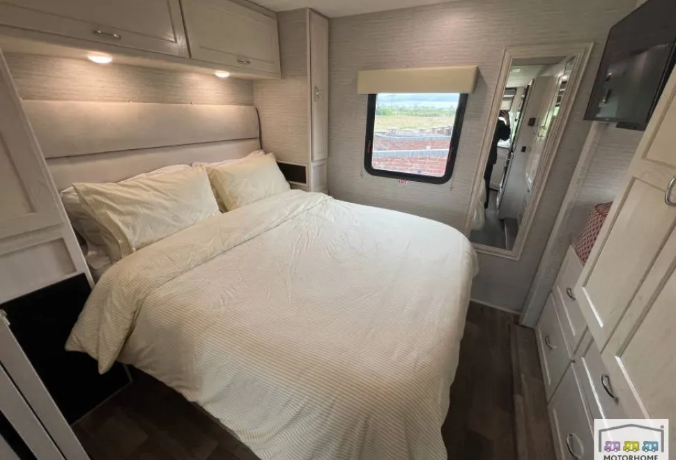 Winnebago Intent 29L 2020