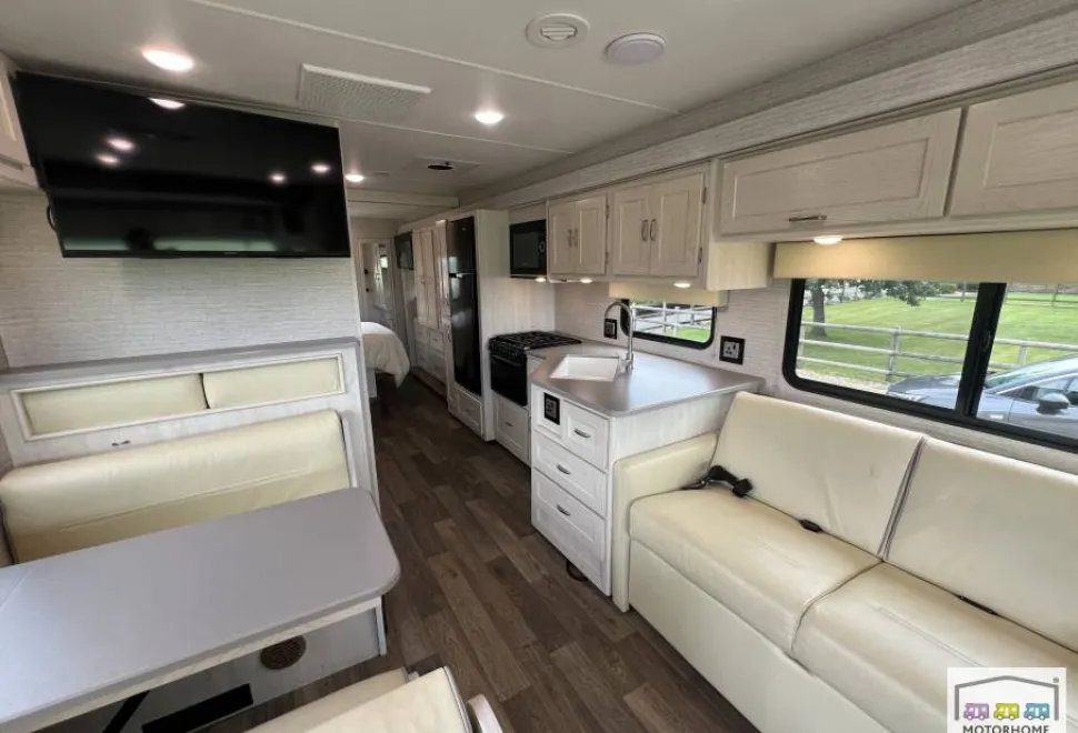 Winnebago Intent 29L 2020