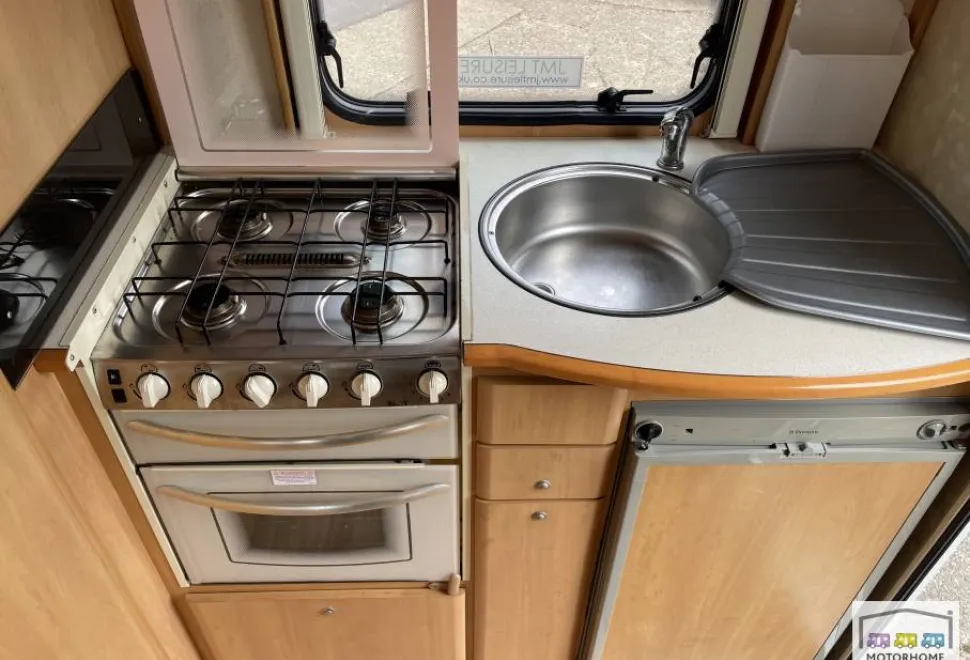 Swift Sundance 590 RS 2004