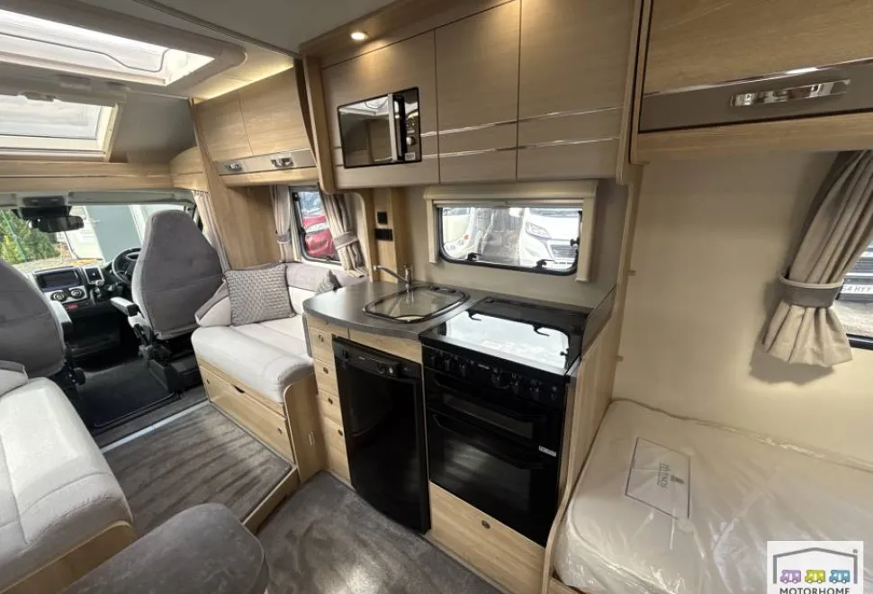 Elddis Autoquest  185 Signature 2021