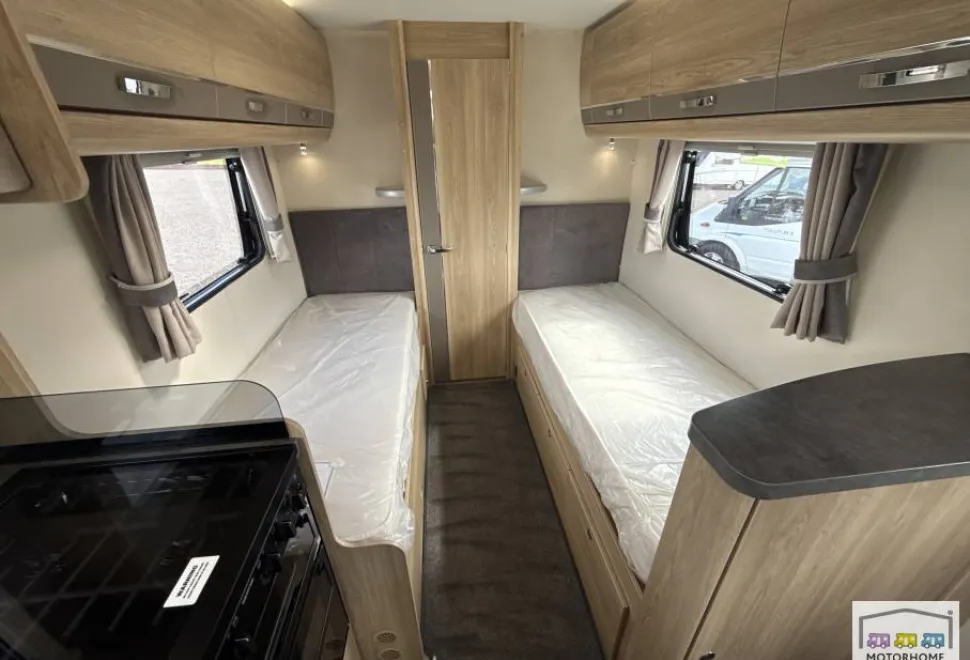 Elddis Autoquest  185 Signature 2021