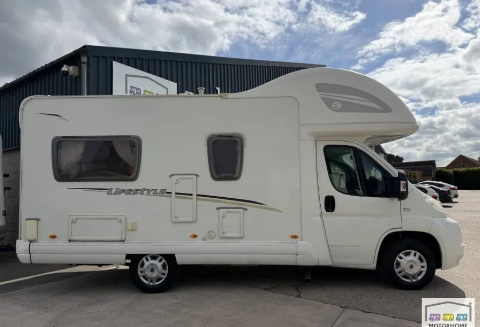 Swift Lifestyle 590rl 2007