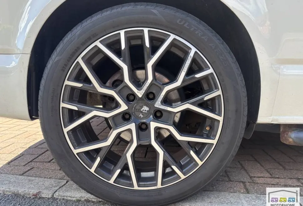 Volkswagen T28 Highline 2022