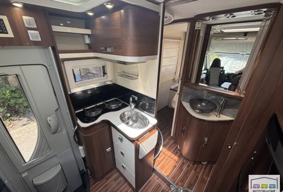 McLouis Nevis 868 Yearling Limited Edition 2014