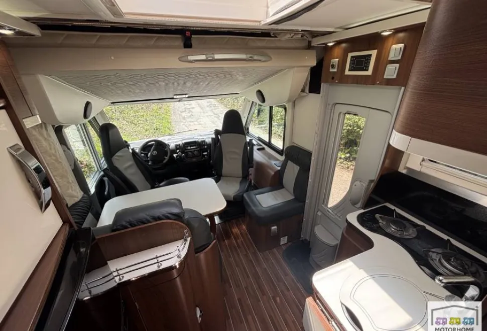 McLouis Nevis 868 Yearling Limited Edition 2014